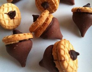 Chocolate Peanut Butter Acorns Everybodylovesitalian