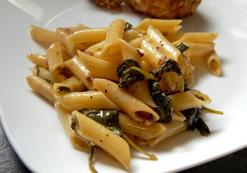 Garlic Spinach Noodles