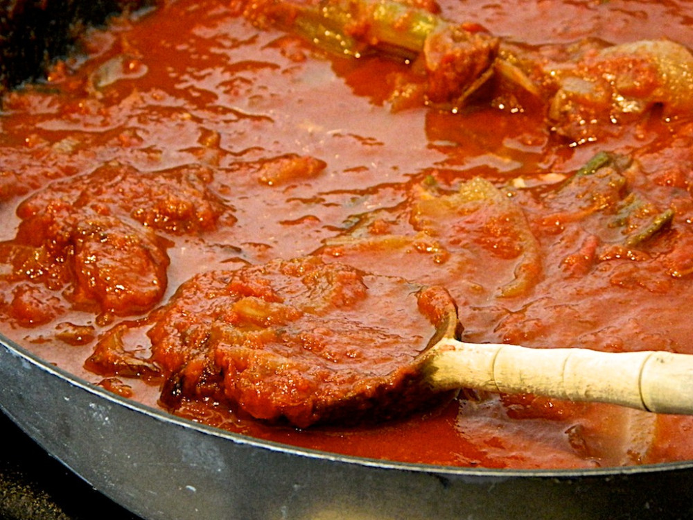 Sugo d’agnello (Slowcooked Lamb and Tomato Sauce