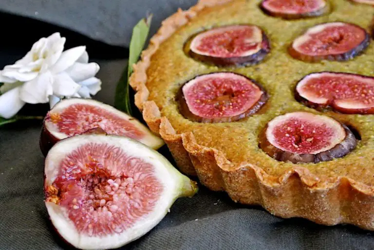 Fig and Pistachio Frangipane Tart - everybodylovesitalian.com