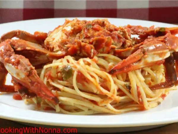 Linguine with Blue Crabs Sauce - everybodylovesitalian.com