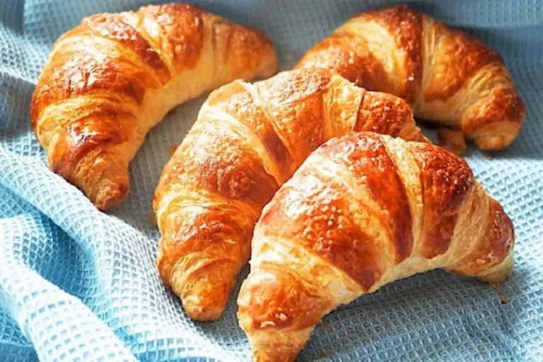 (Italian Croissants) (Italian Croissants)